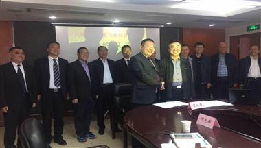 鐵騎力士集團(tuán)與新疆建設(shè)兵團(tuán)第八師簽定戰(zhàn)略合作協(xié)議