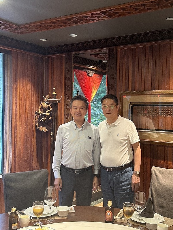 蔡建新總經理與4月1日到任的丸紅（上海）有限公司董事長、總經理米谷陽一先生會面